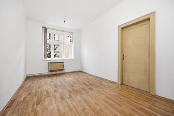 Prodej bytu 1+1 v osobním vlastnictví 59 m², Praha 6 - Bubeneč