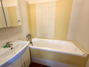 Prodej bytu 2+1 v osobním vlastnictví 62 m², Praha 4 - Krč