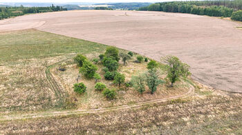Prodej pozemku 3633 m², Ošelín