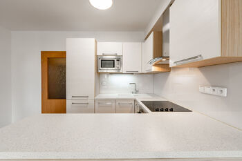 Pronájem bytu 2+kk v osobním vlastnictví 49 m², Praha 10 - Strašnice