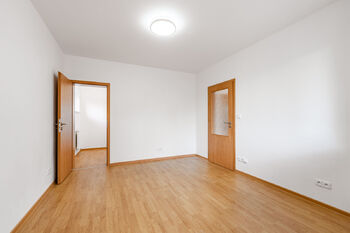 Pronájem bytu 2+kk v osobním vlastnictví 49 m², Praha 10 - Strašnice