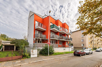 Pronájem bytu 2+kk v osobním vlastnictví 49 m², Praha 10 - Strašnice