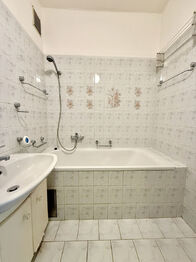 Pronájem bytu 2+1 v osobním vlastnictví 51 m², Praha 3 - Žižkov