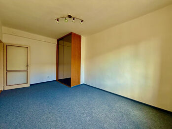 Pronájem bytu 2+1 v osobním vlastnictví 51 m², Praha 3 - Žižkov