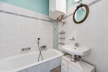 Prodej bytu 1+kk v družstevním vlastnictví 34 m², Praha 9 - Vysočany