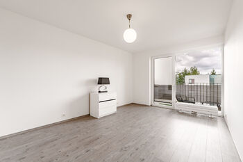 Obývací pokoj - Pronájem bytu 2+kk v osobním vlastnictví 51 m², Kladno 