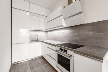 Kuchyňský kout - Pronájem bytu 2+kk v osobním vlastnictví 51 m², Kladno