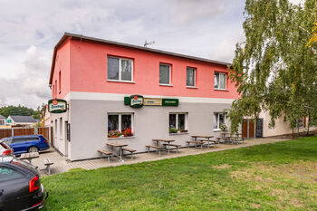 Restaurace - Pronájem bytu 2+kk v osobním vlastnictví 51 m², Kladno