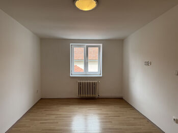 Pronájem bytu 2+1 v osobním vlastnictví 48 m², Krabčice