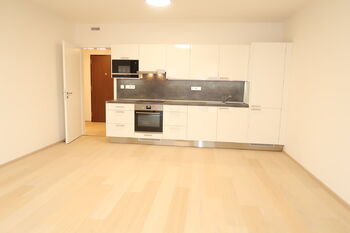 Pronájem bytu 2+kk v osobním vlastnictví 59 m², Praha 4 - Modřany