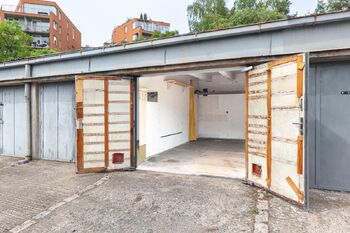 Prodej garáže 18 m², Praha 9 - Vysočany