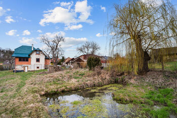 jezírko - Prodej pozemku 1830 m², Krňany