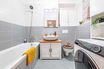 Prodej bytu 2+kk v osobním vlastnictví 52 m², Praha 9 - Střížkov