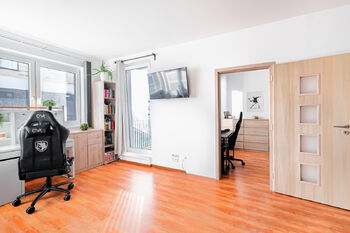 Prodej bytu 2+kk v osobním vlastnictví 52 m², Praha 9 - Střížkov