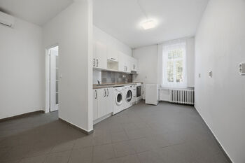 Prodej domu 395 m², Kostelec nad Labem