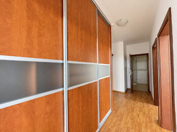 Prodej bytu 4+kk v osobním vlastnictví 86 m², Praha 5 - Stodůlky
