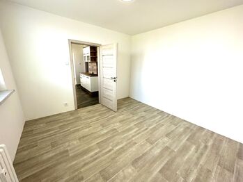 Prodej bytu 3+1 v osobním vlastnictví 63 m², Rožnov pod Radhoštěm