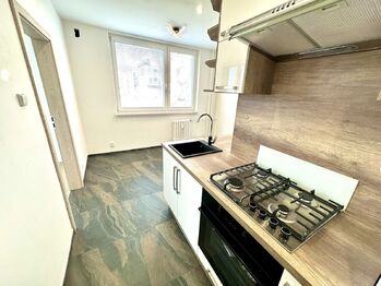 Prodej bytu 3+1 v osobním vlastnictví 63 m², Rožnov pod Radhoštěm