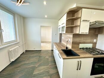 Prodej bytu 3+1 v osobním vlastnictví 63 m², Rožnov pod Radhoštěm