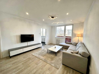 Prodej bytu 3+1 v osobním vlastnictví 63 m², Rožnov pod Radhoštěm
