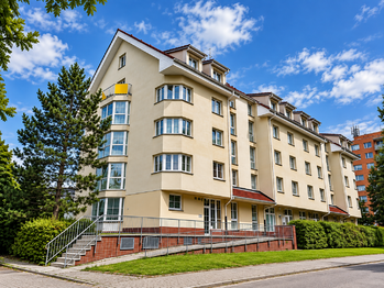 Prodej garážového stání 1043 m², Praha 4 - Libuš