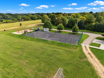 Dětské a fotbalové hříště - Prodej pozemku 918 m², Vrátkov