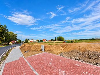 Nájezd na pozemek - Prodej pozemku 918 m², Vrátkov