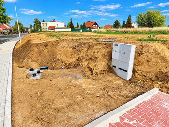 Přípojka el.energie - Prodej pozemku 918 m², Vrátkov