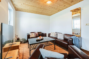Obývací pokoj. - Pronájem domu 73 m², Rodvínov