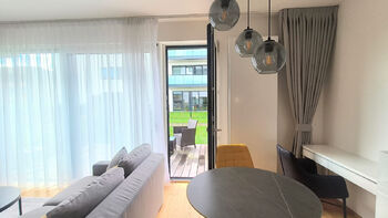 Pronájem bytu 1+kk v osobním vlastnictví 39 m², Praha 5 - Smíchov