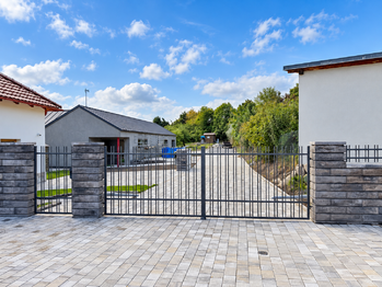 Prodej pozemku 1017 m², Jirkov