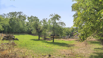 Prodej pozemku 2294 m², Úvaly