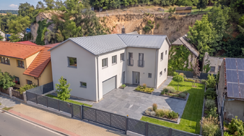 Prodej pozemku 2294 m², Úvaly
