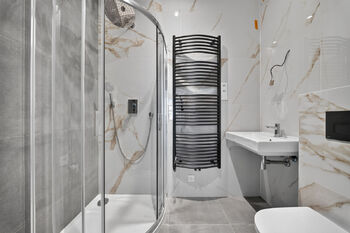 Prodej bytu 2+kk v osobním vlastnictví 33 m², Praha 4 - Podolí