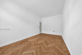 Prodej bytu 2+kk v osobním vlastnictví 33 m², Praha 4 - Podolí