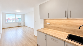 Prodej bytu 3+kk v osobním vlastnictví 68 m², Praha 10 - Petrovice