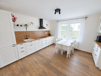 Prodej domu 159 m², Otnice