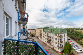Výhled z balkonu - Prodej bytu 2+kk v osobním vlastnictví 42 m², Praha 9 - Kyje
