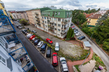 Výhled - Prodej bytu 2+kk v osobním vlastnictví 42 m², Praha 9 - Kyje