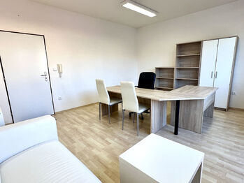 Pronájem kancelářských prostor 22 m², Kyjov