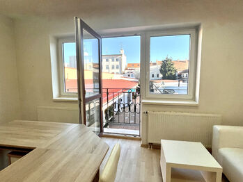 Pronájem kancelářských prostor 22 m², Kyjov