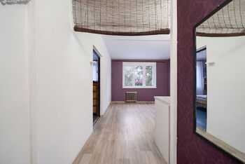 Prodej bytu 1+1 v osobním vlastnictví 33 m², Karlovy Vary