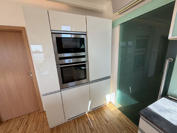 Prodej bytu 3+kk v osobním vlastnictví 74 m², Šestajovice