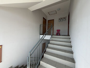 Prodej bytu 3+kk v osobním vlastnictví 74 m², Šestajovice