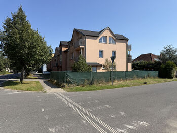 Prodej bytu 3+kk v osobním vlastnictví 74 m², Šestajovice