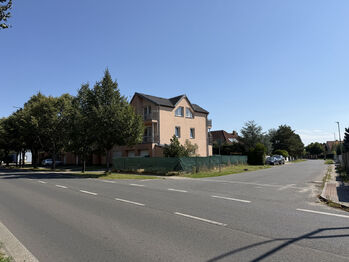 Prodej bytu 3+kk v osobním vlastnictví 74 m², Šestajovice