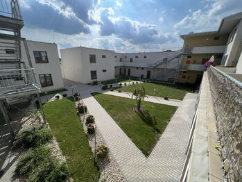 Pronájem bytu 1+kk v osobním vlastnictví 54 m², Lavičky