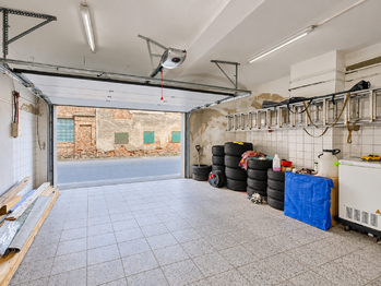 Prodej domu 407 m², Údlice
