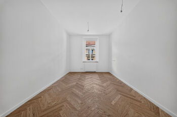 Prodej bytu 2+kk v osobním vlastnictví 35 m², Praha 4 - Podolí