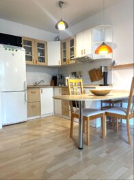 Kuchyně - Pronájem bytu 2+kk v osobním vlastnictví 42 m², Praha 8 - Libeň